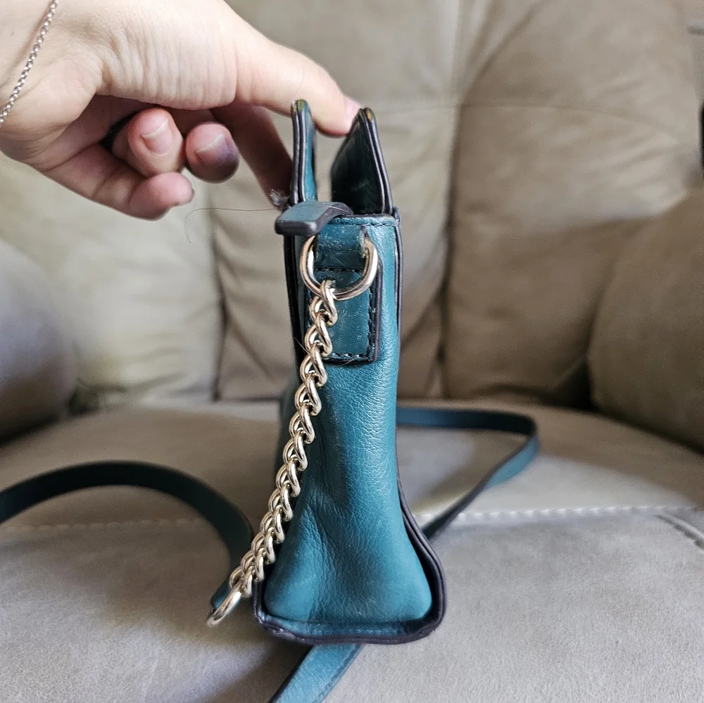 Kate Spade leather sea blue bow on a‎ front crossbody bag